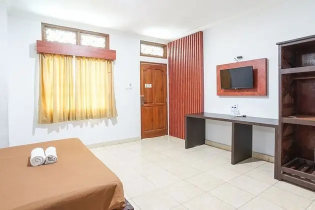 Standard Tek Büyük veya İki Ayrı Yataklı Oda (With AC)