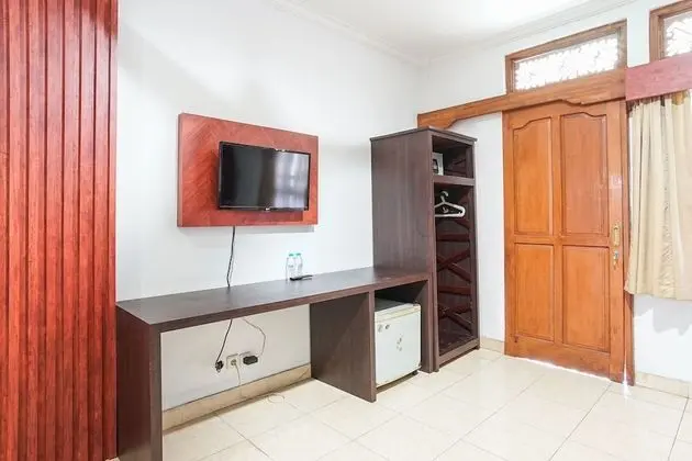 Standard Tek Büyük veya İki Ayrı Yataklı Oda (With AC)