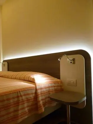 Economy Tek Büyük veya İki Ayrı Yataklı Oda