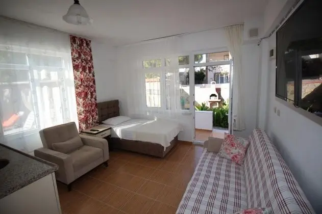 1+1 Aile Odası, Deniz ve Dağ Manzaralı, Balkonlu