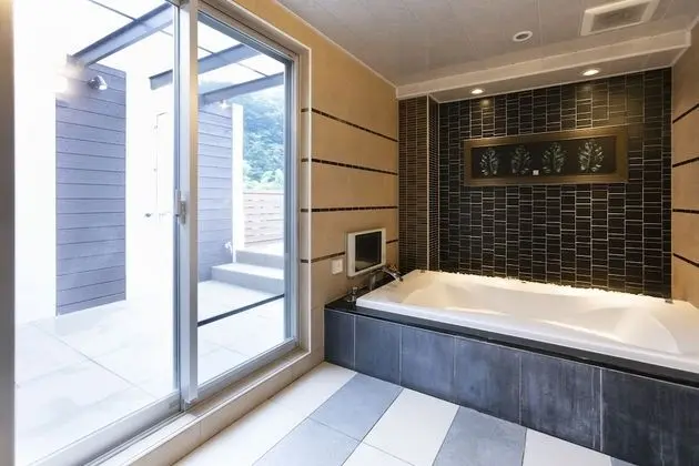 Deluxe Oda (With Balcony)