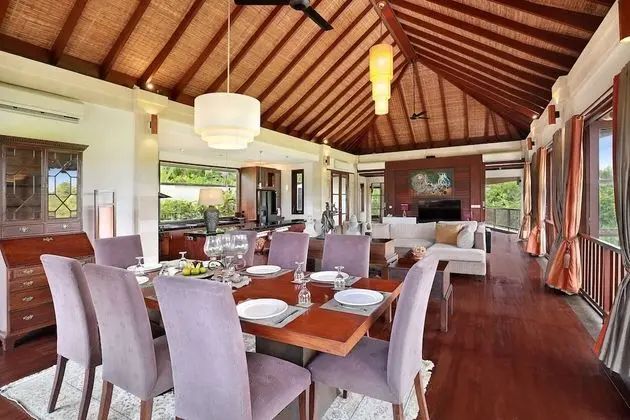 Villa, 4 Yatak Odası, Kişiye Özel Havuzlu