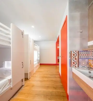 Private 4 bed Room