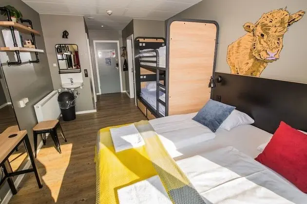 Family Room for 4