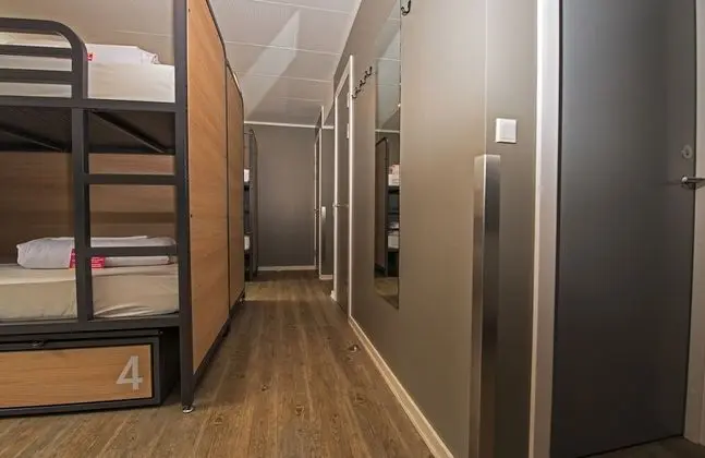 Ortak Ranzalı Oda, Karma Ranzalı Oda (8 Beds)