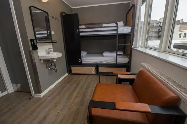 Private 4 Bed Room
