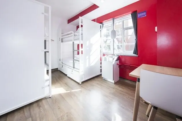 Bed in 4 bed Dorm - Shared Bathroom