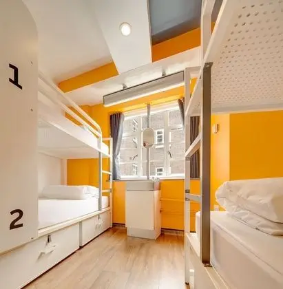 Bed in 4 bed Dorm - Shared Bathroom
