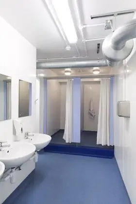 Bed in 4 bed Dorm - Shared Bathroom