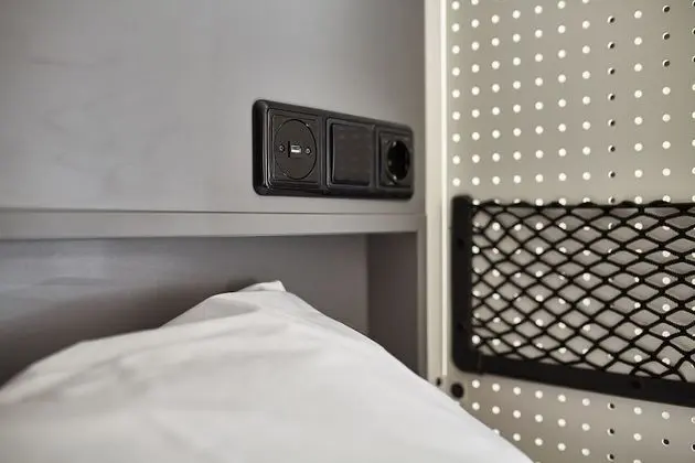 Ortak Ranzalı Oda, Sadece kadınlar için (1 bed in an 8 persons shared room)
