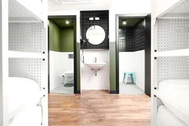 Ortak Ranzalı Oda, Sadece kadınlar için (1 bed in an 8 persons shared room)