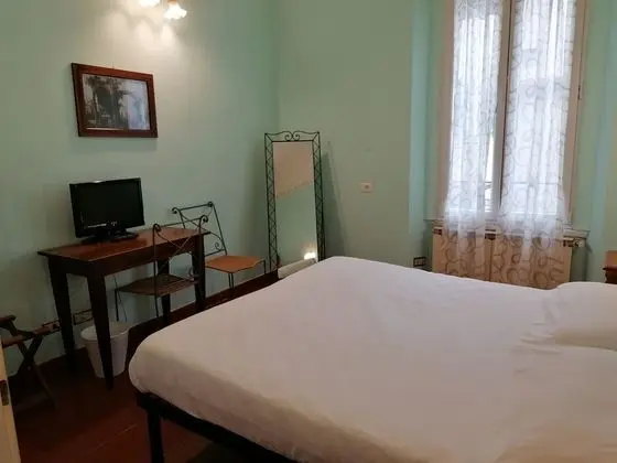 Classic Tek Büyük Yataklı Oda