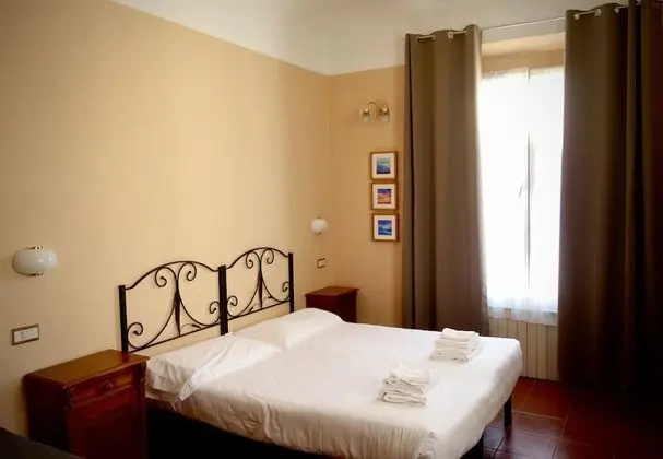 Classic Tek Büyük Yataklı Oda