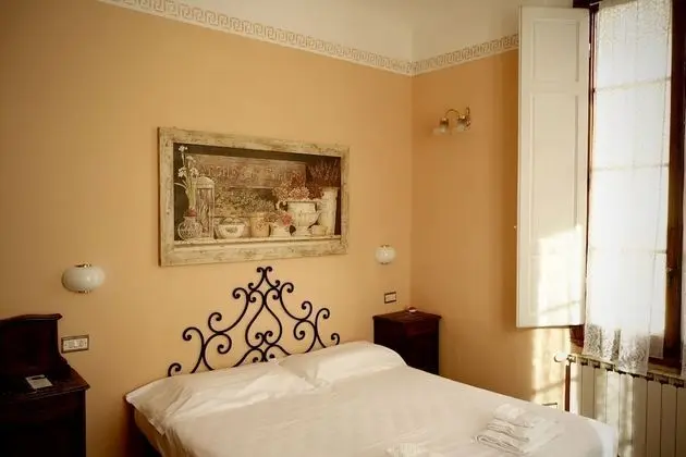 Classic Tek Büyük Yataklı Oda