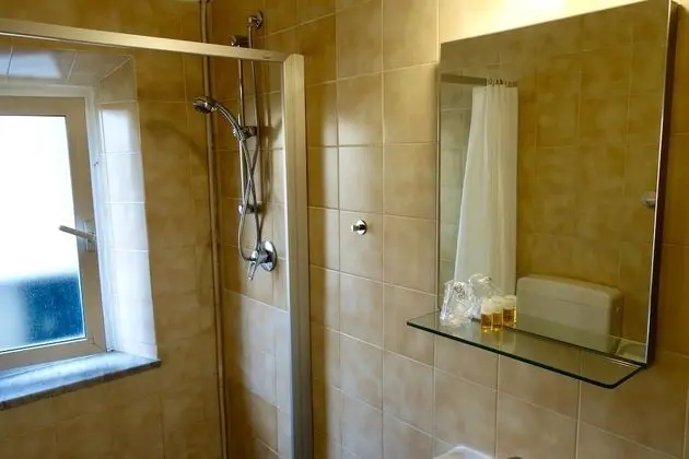 Classic Tek Büyük Yataklı Oda