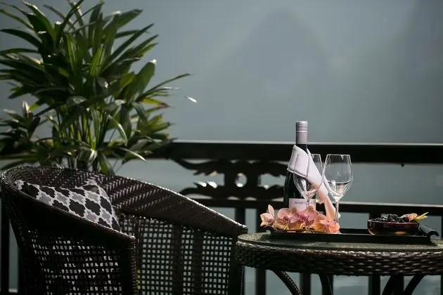 Luxury Süit, 1 En Büyük (King) Boy Yatak, Teras, Denize Bakan (Regal Terrace)