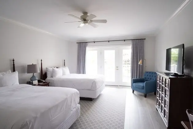 Deluxe Tek Büyük Yataklı Oda, 2 Çift Kişilik Yatak (Non Lake View)