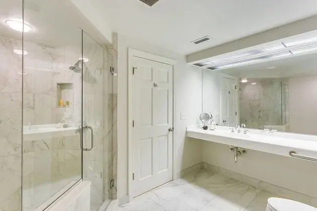 Luxury Oda, 1 En Büyük (King) Boy Yatak