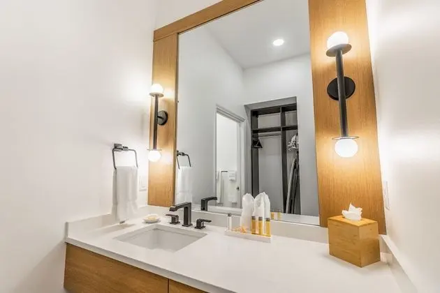 Deluxe Oda, 2 Büyük (Queen) Boy Yatak