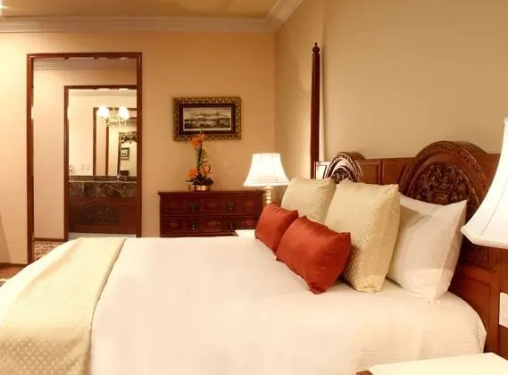 Vintage Suite