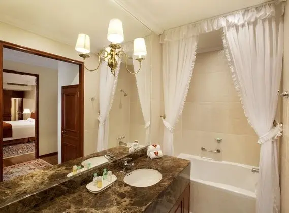 Vintage Suite