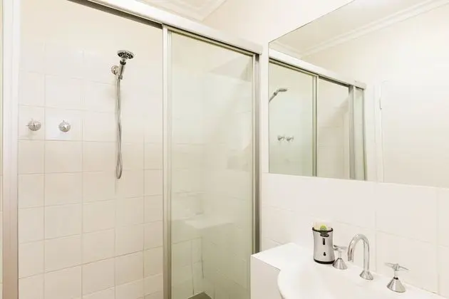 Basic Stüdyo, Özel Banyo