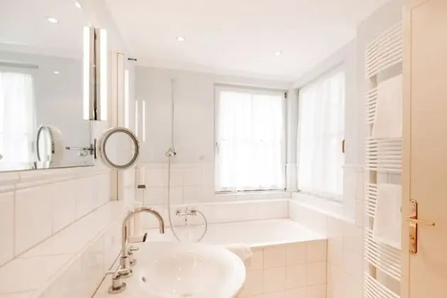 Junior Stüdyo Süit