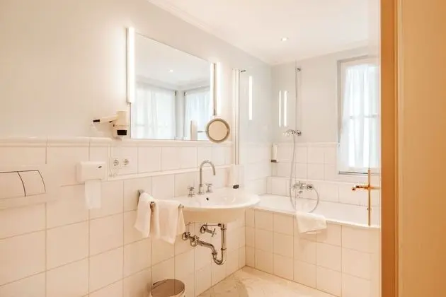 Junior Stüdyo Süit