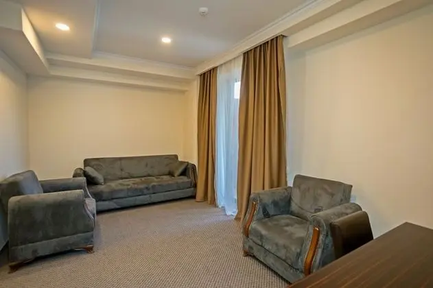 Comfort Üç Kişilik Oda, Balkon