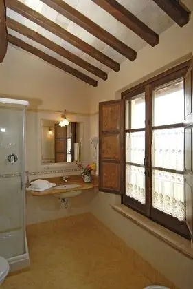 Classic Tek Büyük veya İki Ayrı Yataklı Oda