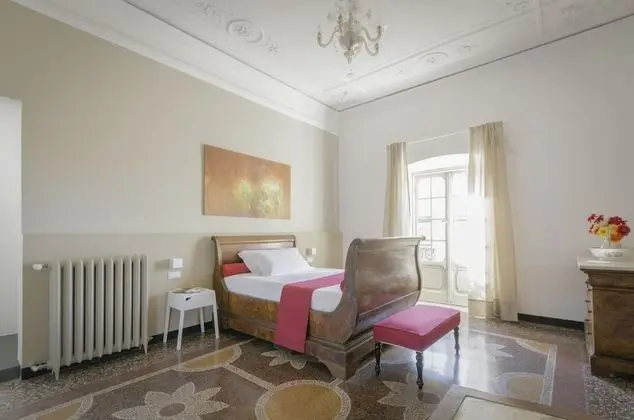 Comfort Tek Büyük veya İki Ayrı Yataklı Oda