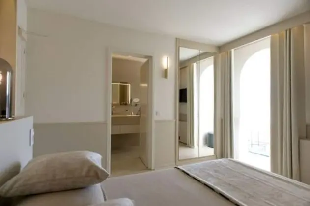 Tek Büyük Yataklı Oda, Liman Manzaralı