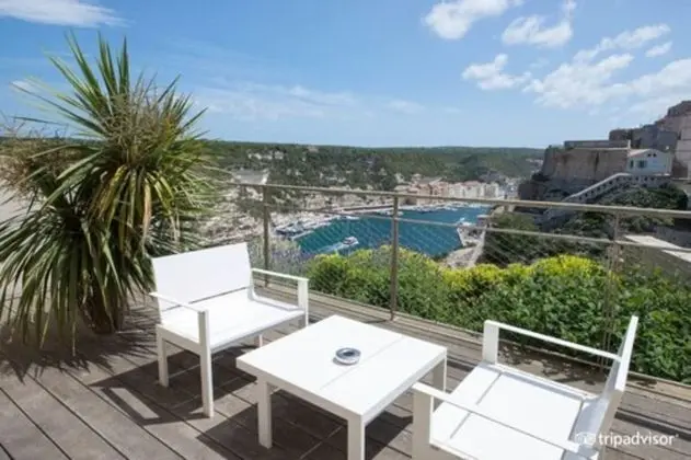 Tek Büyük Yataklı Oda, Liman Manzaralı