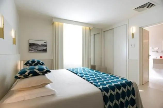 Tek Büyük Yataklı Oda, Veranda