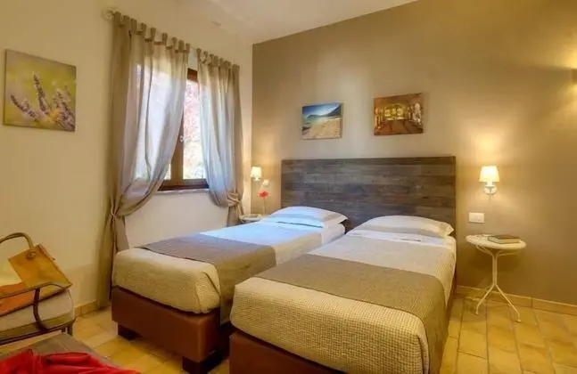 Superior Tek Büyük veya İki Ayrı Yataklı Oda