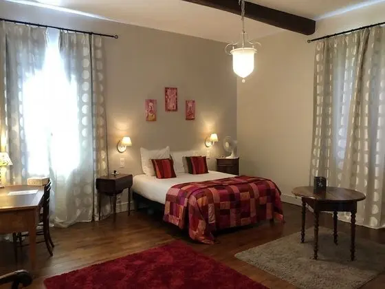 Comfort Tek Büyük Yataklı Oda, 1 Büyük (Queen) Boy Yatak, Özel Banyo, Bahçeli (Pigeonnier)