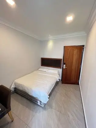 Tek Büyük Yataklı Oda, 1 Çift Kişilik Yatak