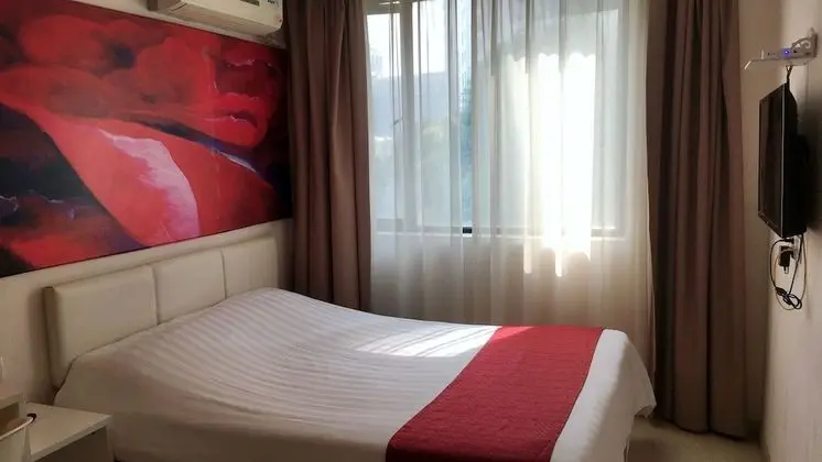 Standard Oda, 1 Çift Kişilik Yatak
