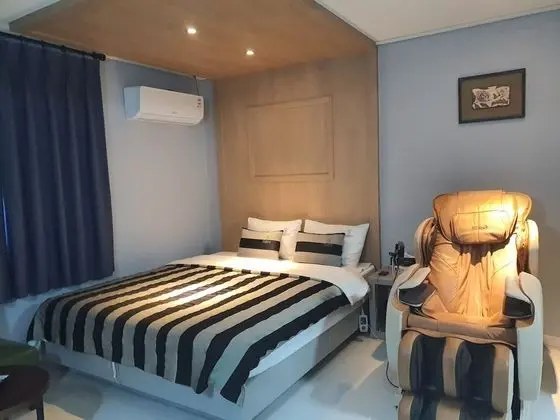Deluxe Tek Büyük Yataklı Oda