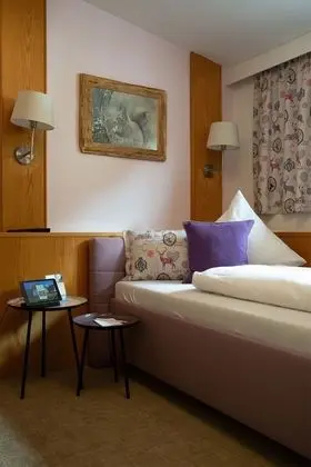 Traditional Tek Kişilik Oda (Eichhörnchen)