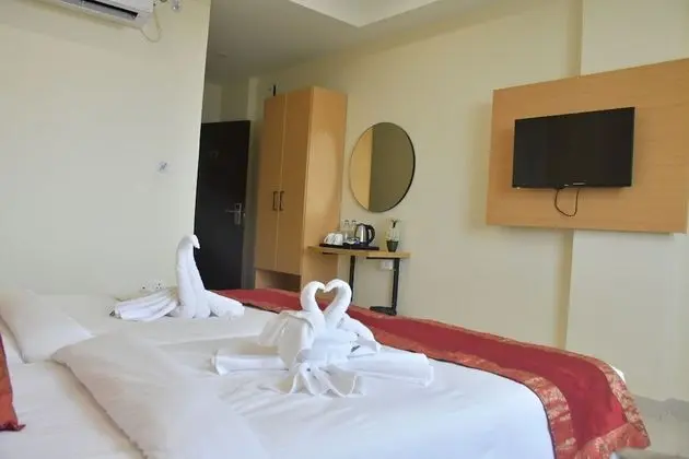 Deluxe Tek Büyük Yataklı Oda