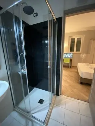 Üç Kişilik Oda, Özel Banyo