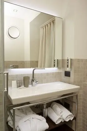 Deluxe Tek Büyük veya İki Ayrı Yataklı Oda, Balkon