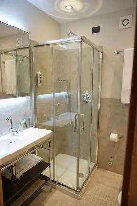 Deluxe Tek Büyük veya İki Ayrı Yataklı Oda, Balkon