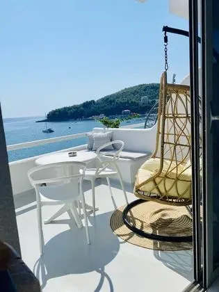 Superior Tek Büyük Yataklı Oda, Balkon, Deniz Manzaralı