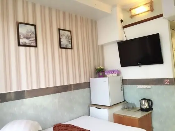 Üç Kişilik Oda