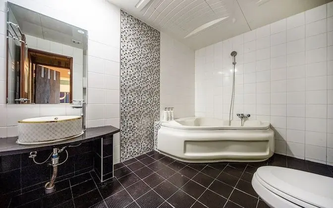 Oda (Special Room (Bathtub Smart TV (Netfl)