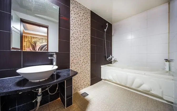 Oda (Special Room (Bathtub Smart TV (Netfl)