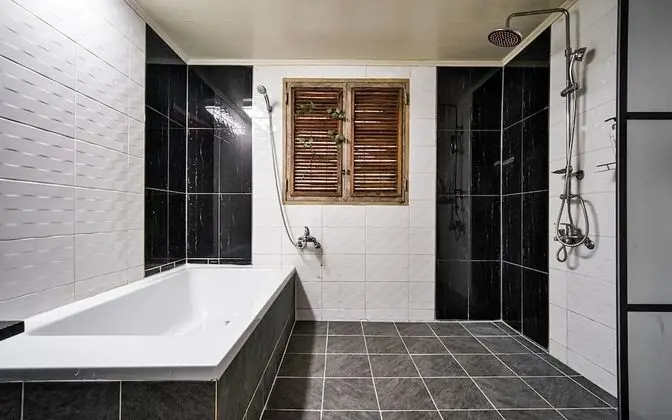 Oda (Special Room (Bathtub Smart TV (Netfl)