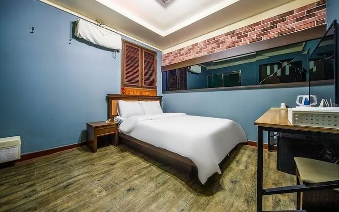 Oda (Standard Room (Smart TV (Netflix/YouT)